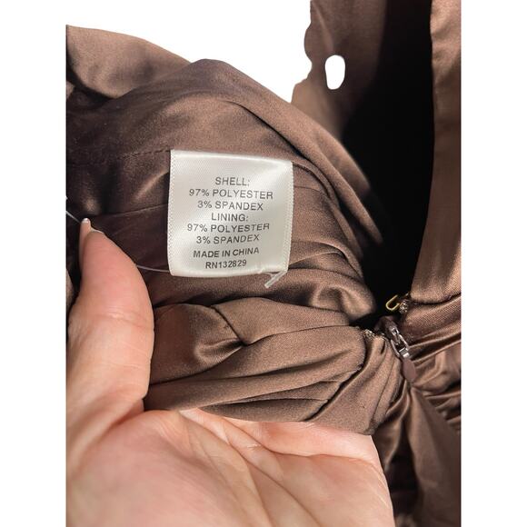 MAJORELLE Bristol Mini Dress Keyhole Neck Ruched Long Sleeve Chocolate Sz Small - Picture 13 of 14